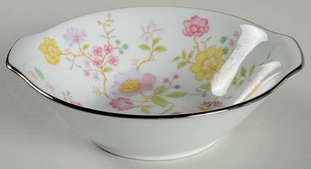 Harmony (Platinum Trim) Lugged Cereal Bowl