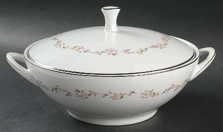 Harley Round Covered Vegetable