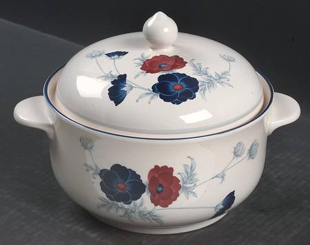 Harlequin 2 Qt Round Covered Casserole