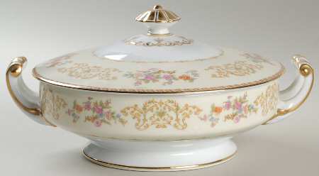 Hartsen Round Covered Vegetable