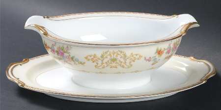 Hartsen Gravy Boat with Attached Underplate