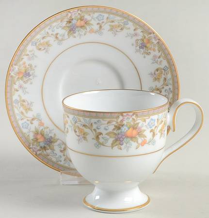 Harvesting Footed Cup & Saucer Set