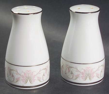 Harwyn Salt & Pepper Set
