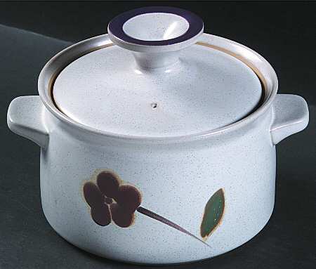Happy Time 1.25 Qt Round Covered Casserole