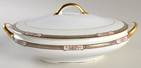 Haverford Oval Covered Vegetable