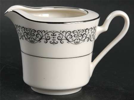 Hawthorne Creamer