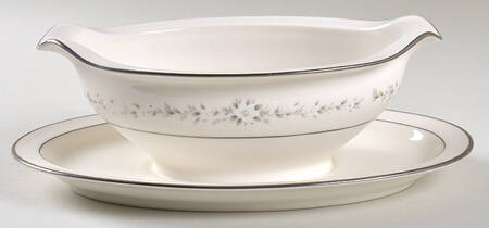 Heather Gravy Boat with Attached Underplate