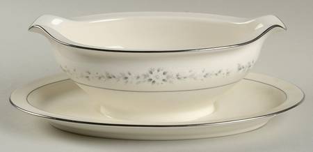 Heather Gravy Boat & Underplate