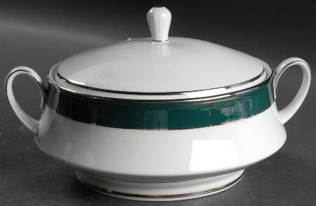 Heidelberg Round Covered Vegetable