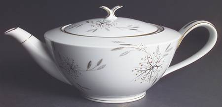Helene Teapot & Lid