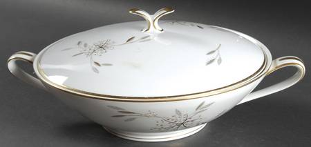 Helene Round Covered Vegetable