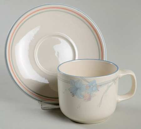 Hennessy Flat Cup & Saucer Set