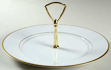 Heritage Round Serving Plate with Handle (DP)
