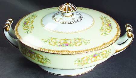 Hermosa Round Covered Vegetable