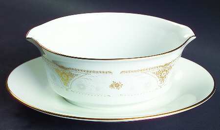 Highclere Gravy Boat with Attached Underplate