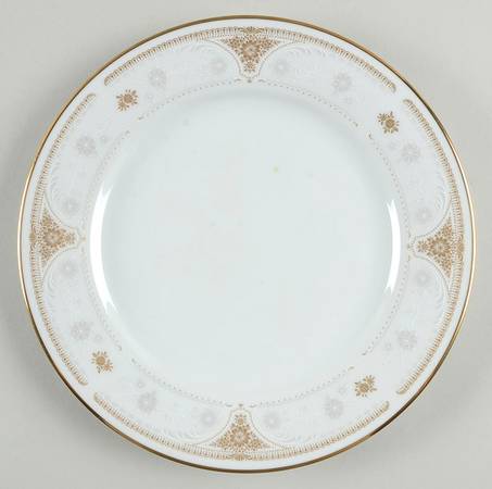 Highclere Luncheon Plate