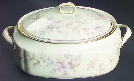 Highland Park Oval Covered Vegetable