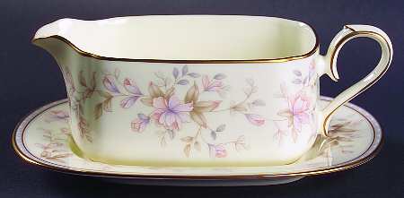 Highland Park Gravy Boat & Underplate (Relish/Butter)