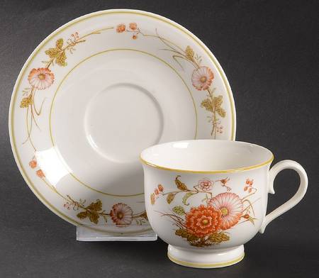 Hofgarten Footed Cup & Saucer Set