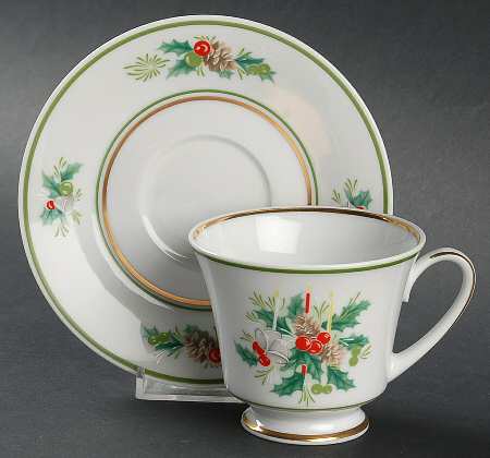 Holly Footed Cup & Saucer Set
