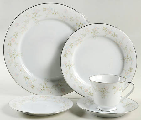 Holbrook (Platinum) 5 Piece Place Setting