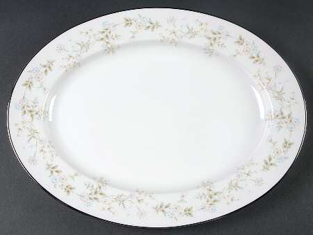 Holbrook (Platinum) 11" Oval Serving Platter