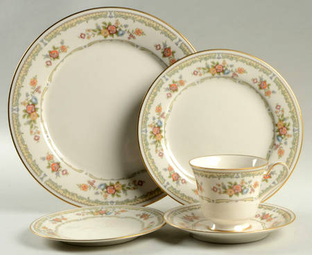 Homage 5 Piece Place Setting by Noritake
