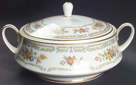 Homage Round Covered Vegetable by Noritake