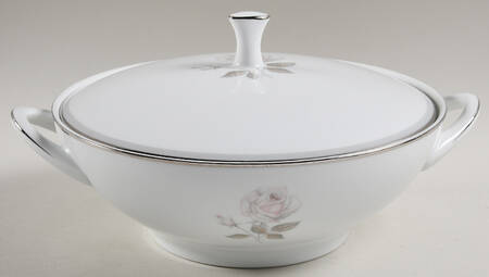 Horizon Round Covered Vegetable