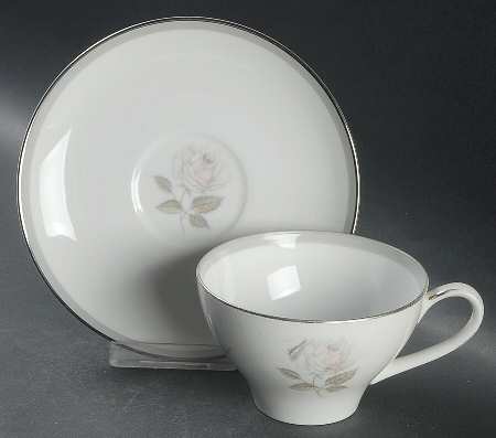 Horizon Flat Cup & Saucer Set