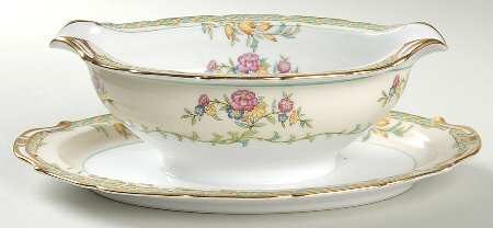 Hortense Gravy Boat with Attached Underplate