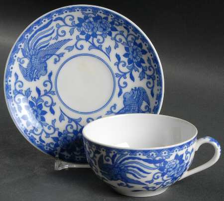 Howo Flat Cup & Saucer Set