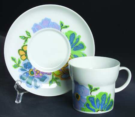 Hula Flat Cup & Saucer Set