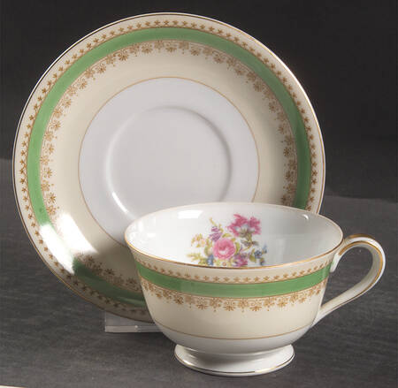 Hyannis Footed Cup & Saucer Set