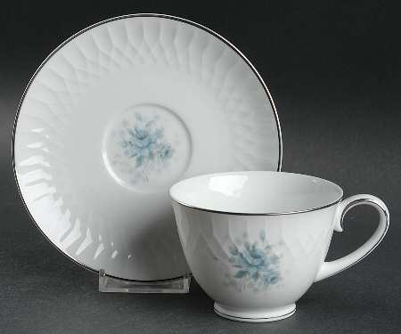 Hyannis Footed Cup & Saucer Set