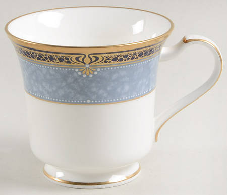 Icon Footed Cup