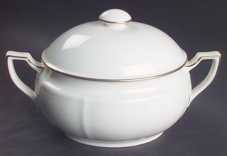 Imperial Gold Oval Covered Vegetable