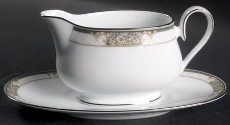 Imperial Jade Gravy Boat & Underplate (Relish/Butter)