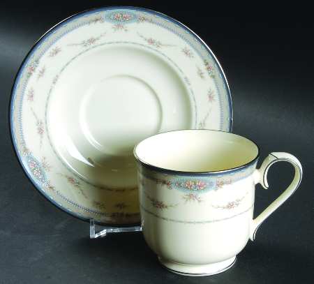 Impetuous Footed Cup & Saucer Set