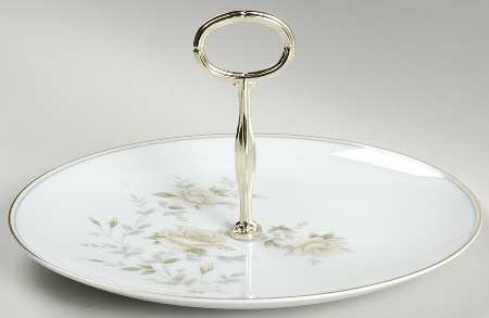 Ingrid Round Serving Plate with Handle (DP)
