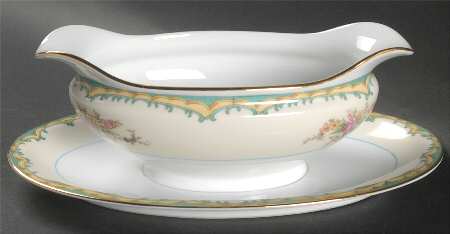 Ingram Gravy Boat with Attached Underplate