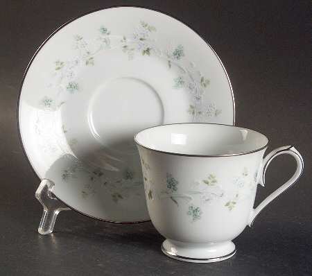 Inspire Footed Cup & Saucer Set