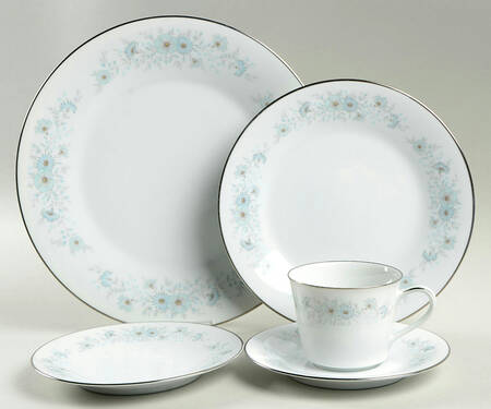Inverness 40 Piece Estate Set