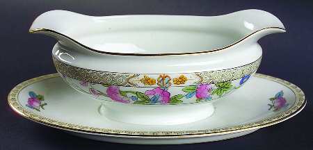 Inwood Gravy Boat with Attached Underplate