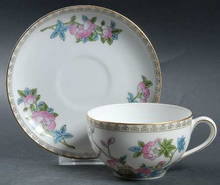 Inwood Oversized Cup & Saucer Set