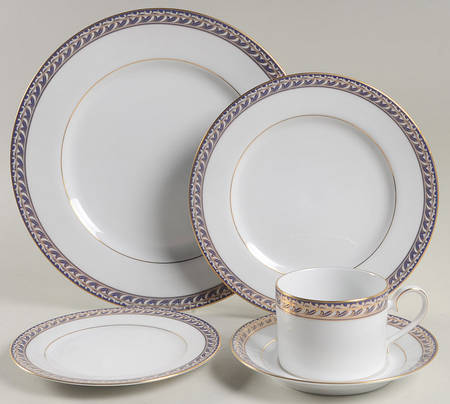 Indigo Waltz 5 Piece Place Setting