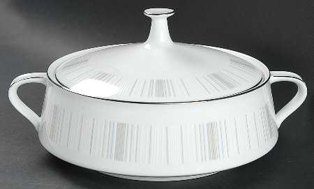 Isabella Round Covered Vegetable