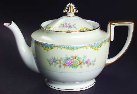 Ivanhoe Teapot & Lid