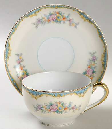 Ivanhoe Oversized Cup & Saucer Set