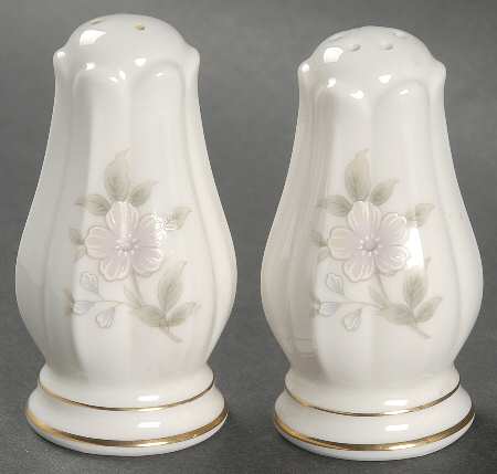 Ivanhoe Salt & Pepper Set